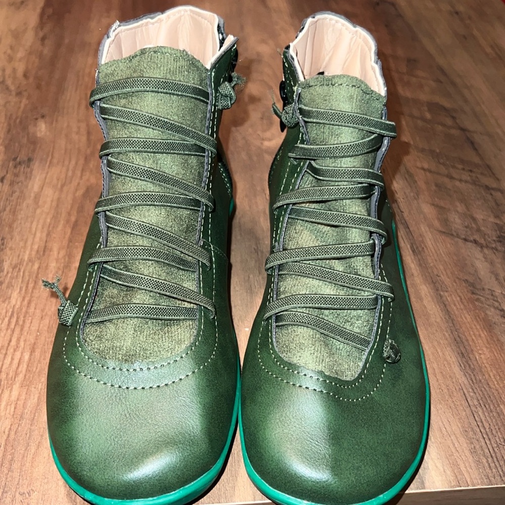 Kids Green High-Top Lace-Up Bootss size 35